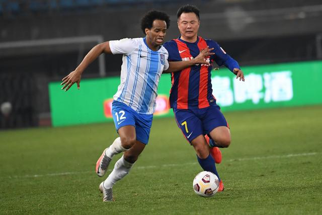 格林27分火箭豪取9连胜 距离勇士仅0.5个胜场