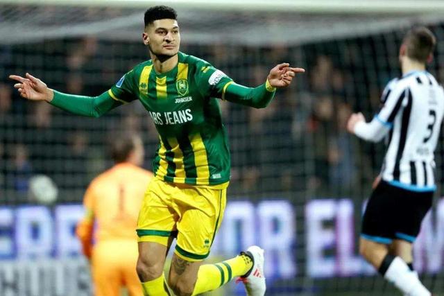 羽毛球亚锦赛：各单项四强出炉 高昉洁退役